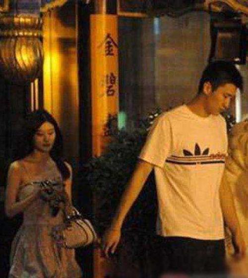 门事件合在线观看,揭秘网络直播背后的惊心动魄